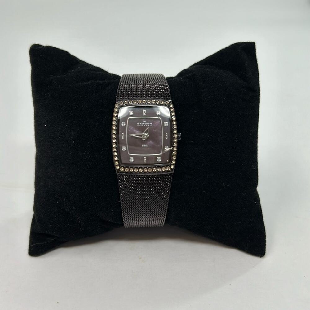 Skagen Denmark Women's Brown Stainless Watch Size 7/8 x 3/4